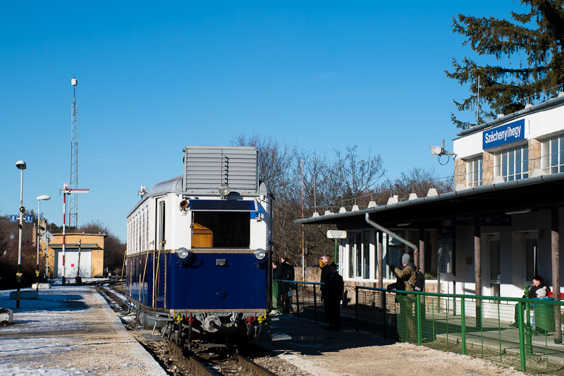 The LEV-MV ABamot 2 seen at Szchenyi-hegy photo